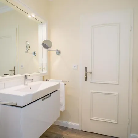 Friesenhaus Germania Fenya * Westerland